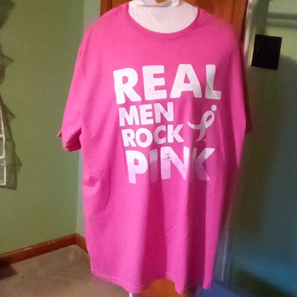 Susan G. Komen short sleeve tee